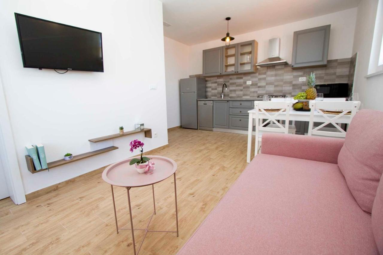 Apartmani Rustica Drašnice Exteriér fotografie